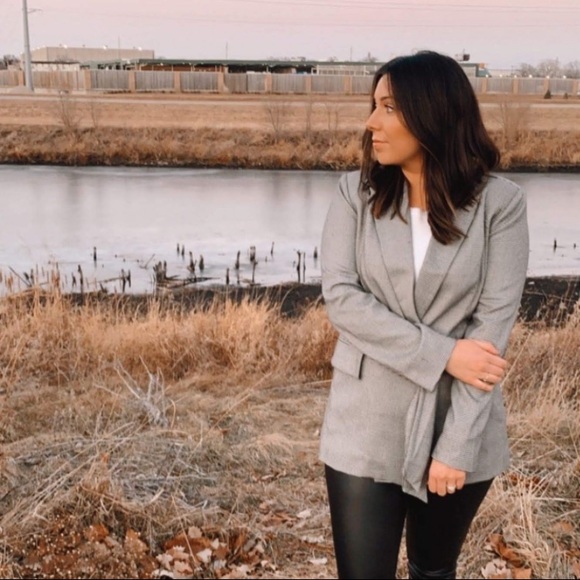 Beautiful Patterned Blazer - Picture 5 of 6